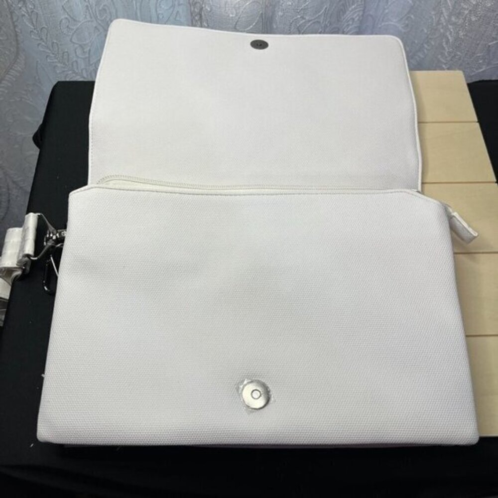 LUG Huddle Matte Luxe VL NWT in White - Picture 2 of 6